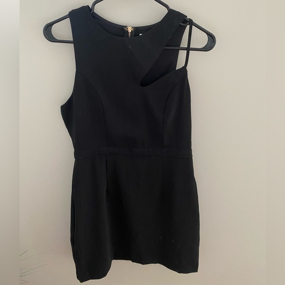 Do+be Cutout black mini dress sizeM - Picture 6 of 12